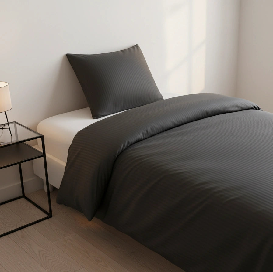 Dekbedovertrek 140x200 Satijn Katoen Gestreept Antraciet