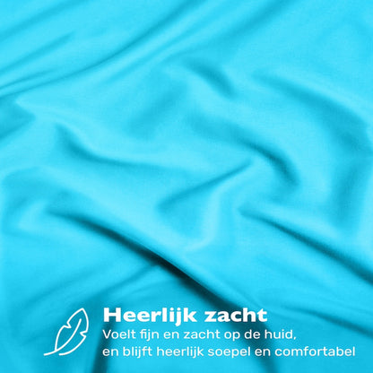 Turquoise en zacht hoeslaken van 100% katoen jersey. Voelt fijn en zacht op de huid en blijft heerlijk soepel en comfortabel.