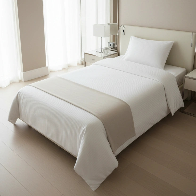 Hotel Dekbedovertrek 140x200 - Satijn streep 10mm - Wit