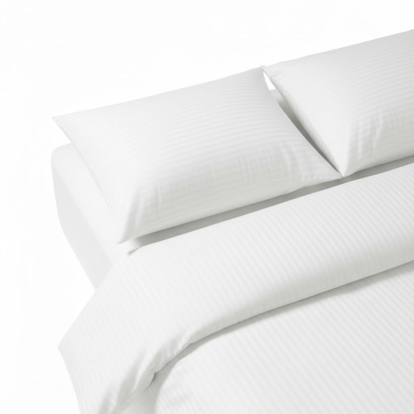 Hotel Dekbedovertrek 240x220 - Satijn streep 10mm - Wit
