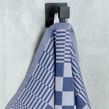 Detail van ophanglus van blauwe theedoek - sterk afgewerkt voor dagelijks gebruik in horeca - Beterkatoen